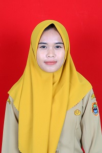 <center><br>SANTI INDRIYANI, S.Pd</center>